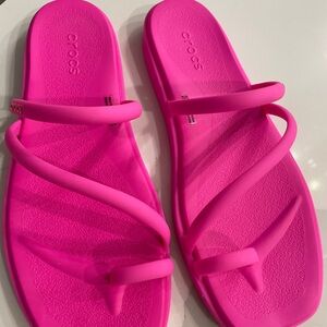 CROCS Women's Bright Pink Strappy Sandals
